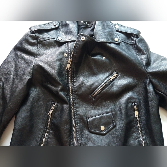 Jhichic Vegan Black Leather Moto Biker Jacket Size L Belted Zip Pockets Lined - Picture 3 of 11